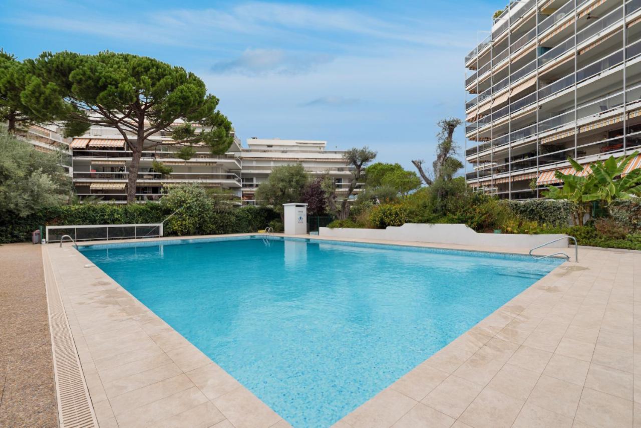 Coup De Coeur! Vue Mer! Terrasse Dangle! * Antibes